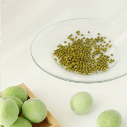 Green Plum Refreshing Cleanser