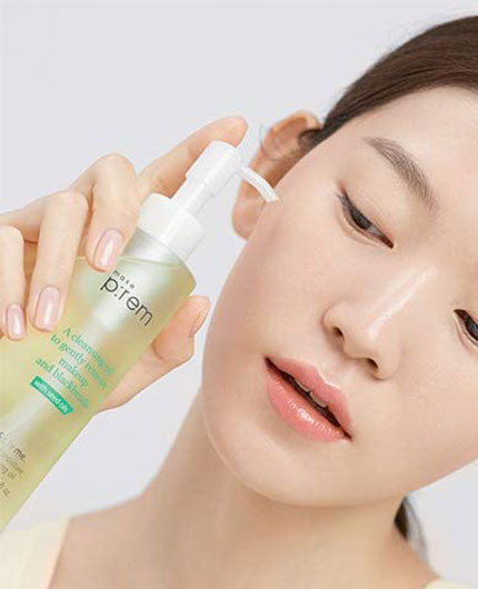 Safe Me. Relief Moisture Cleansing Oil
