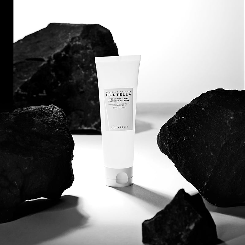 Madagascar Centella Tone Brightening Cleansing Gel Foam